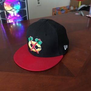 Blackhawks alternate logo new era hat
